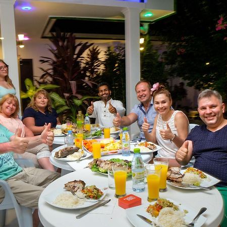 Athiriveli Hotell Thoddoo Exteriör bild