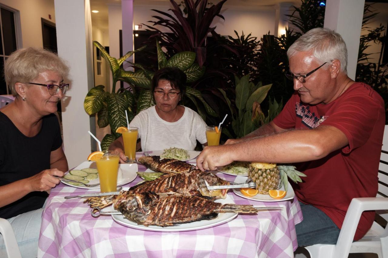 Athiriveli Hotell Thoddoo Exteriör bild